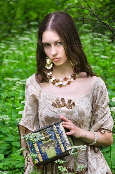 Young Woman Vintage Dress Holding Old Chest — Stock Photo, Image