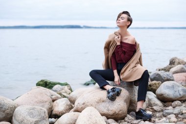 Deniz kenarına Sonbahar geldi