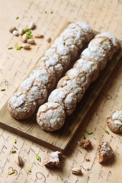 Biscotti allo zenzero con pistacchi e mandorle — Foto Stock