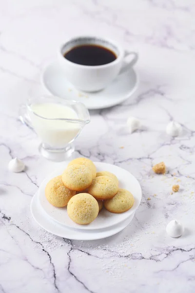 Little Vanilla Butter Cookies Box Plate Coffee Light Marble Background — Stock Photo, Image