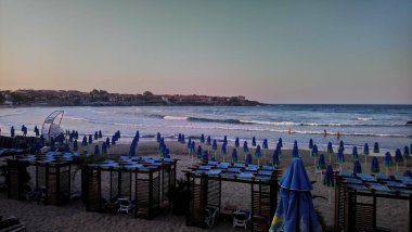 Bulagaria. Sozopol. Akşamları sahil ve deniz manzarası güzeldir.