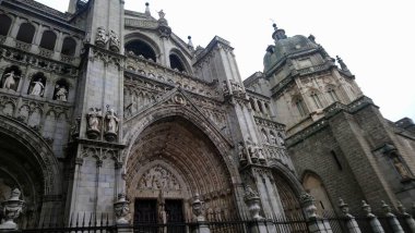 Toledo. İspanya. Eski ortaçağ kilisesi ve manastırı