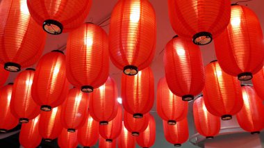 Çin Yeni Yılı kutlamaları için kırmızı fener.