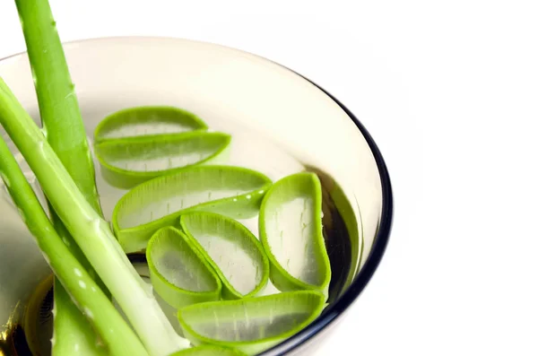 Cut Aloe Vera leaves for aloe vera gel. — Stok Foto