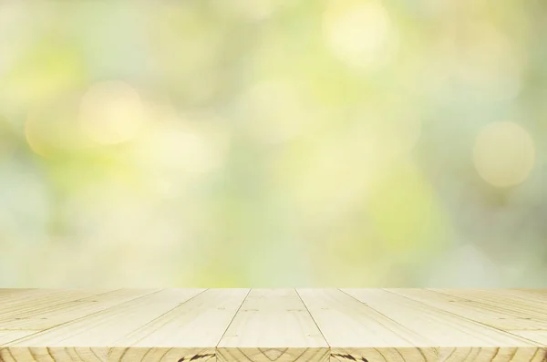 Perspektivischer Holztisch und abstrakter Hintergrund mit Bokeh. — Stockfoto