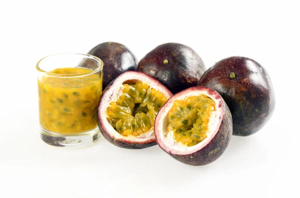 Purple passion fruit on white background. — Stock Photo, Image