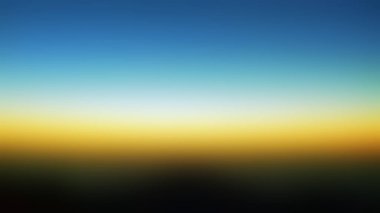 Bulanık gün doğumu arkaplanı sabahın erken saatlerinde.