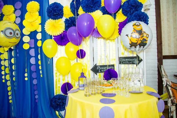 Izmail Ucrânia 2016 Festa Aniversário Com Design Minions Balões Personagens — Fotografia de Stock