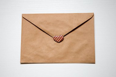  Kalp bir zarfın içinde