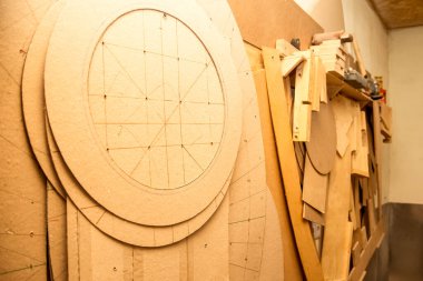 arpentry atölyesi ve birçok araç