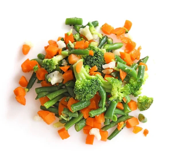 白い背景上に分離されて冷凍野菜 — ストック写真
