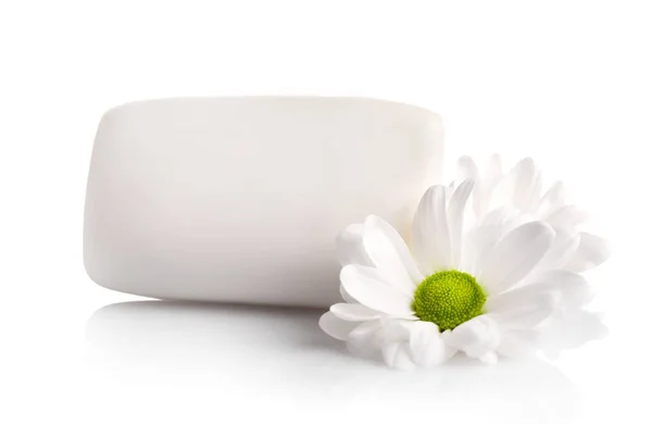Fehér Alapon Izolált Szappan Virágok — Stock Fotó