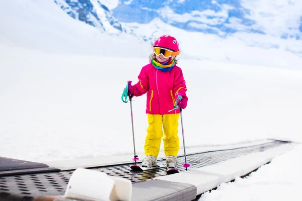 Child on ski lift — Stock Photo, Image