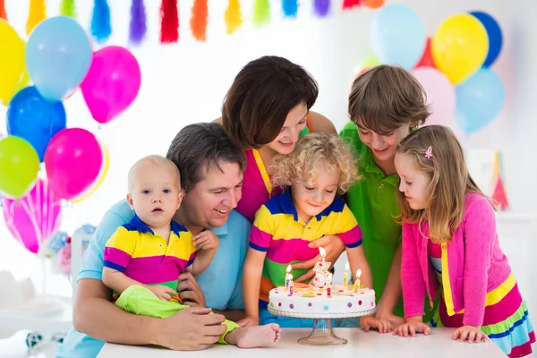 Kinderen Verjaardagsfeest — Stockfoto