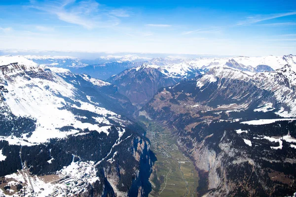 Letecký pohled na švýcarských Alp — Stock fotografie