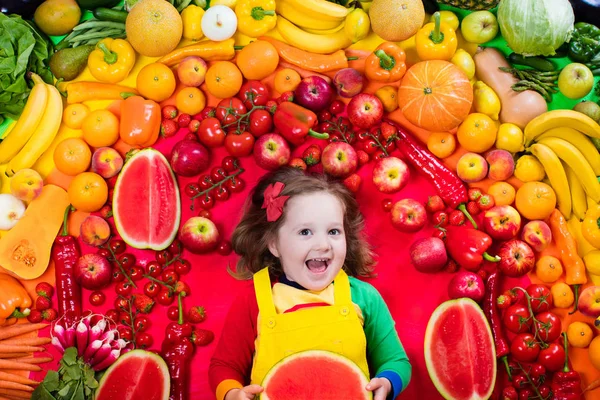 Υγιή φρούτα και λαχανικά διατροφή για παιδιά — Φωτογραφία Αρχείου