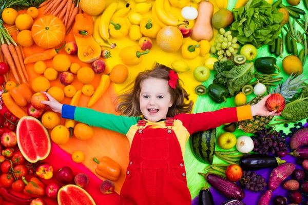 Gesunde Obst- und Gemüseernährung für Kinder — Stockfoto