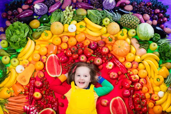 Gezond fruit en plantaardige voeding voor kids — Stockfoto