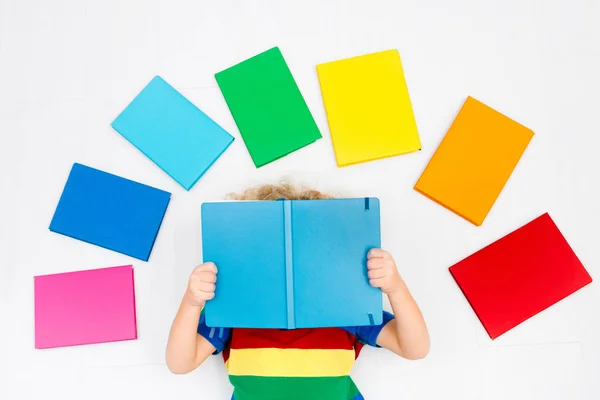 Child reading books. School for kids. — Stock Photo, Image