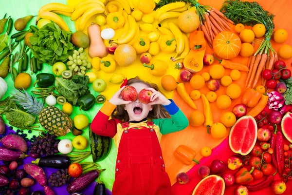 Sağlıklı meyve ve sebze beslenme çocuklar için — Stok fotoğraf