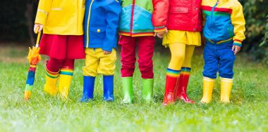 Yağmur botlar çocuklar. Lastik çizmeler çocuklar için.