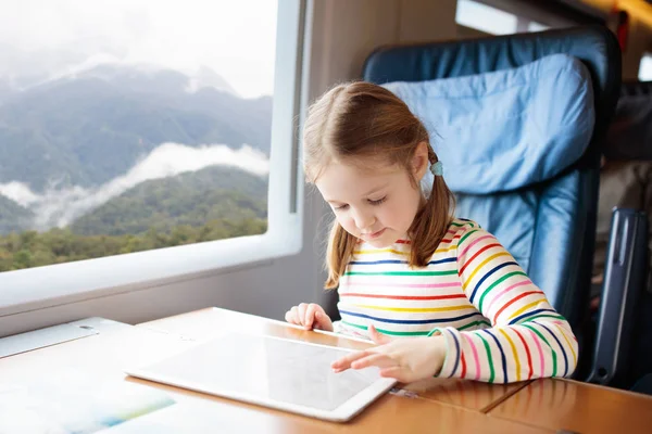 Kids travel by train. Railway trip with child. — Stock Photo, Image