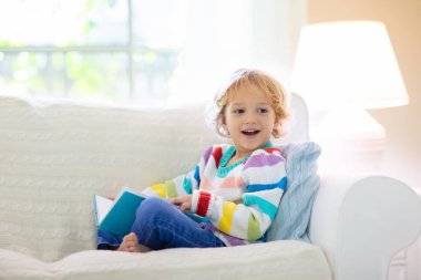 Çocuk okuma kitabı. Çocuk kitapları.