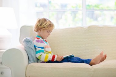 Çocuk okuma kitabı. Çocuk kitapları.