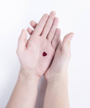 San valention corazones y manos