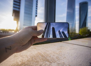 fotografias de unos edificios altos