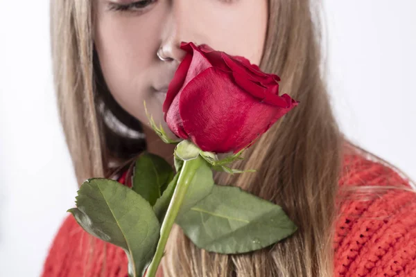 Blondes Mädchen Mit Rosa Herzen — Stockfoto