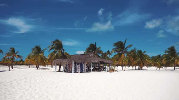 Cuba. La costa del Mar Caribe. Cayo Largo. Playa . — Vídeos de Stock