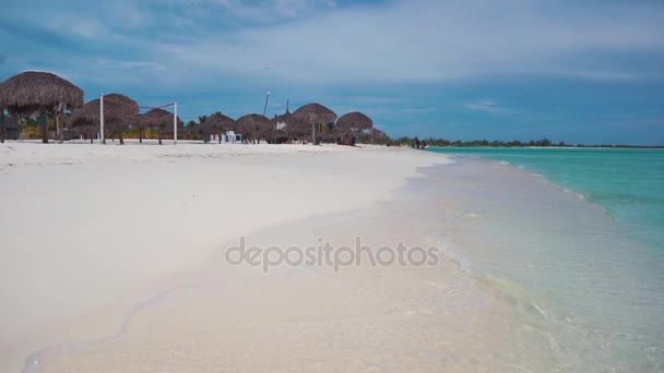 Cuba. De kust van de Caribische zee. — Stockvideo