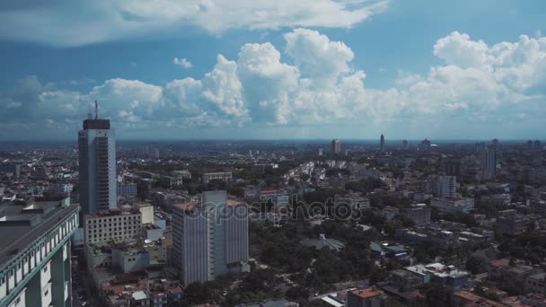 HAVANA панорамный вид на 33 этажа реставрацииСтарые улицы, главная площадь, горожане . — стоковое видео