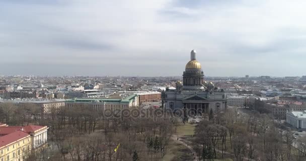 圣艾萨克大教堂的圣彼得斯堡空中拍摄 — 图库视频影像