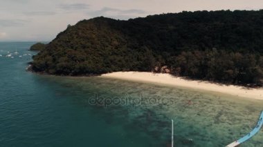 Tayland Mercan Adası uçak atış A view 100 metre yükseklikte adadan çevreleyen mercanlar.