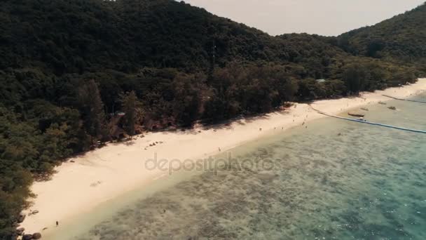 Drohne auf thailändischer Koralleninsel abgeschossen — Stockvideo