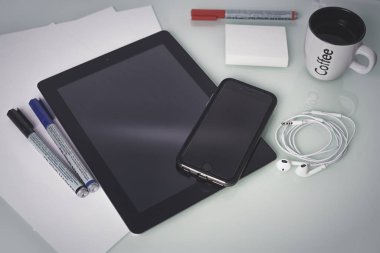 tablet pc ve telefon