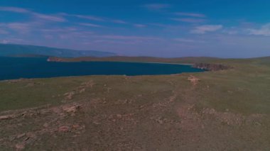 Olkhon Adası 'nın Rocky sahilleri