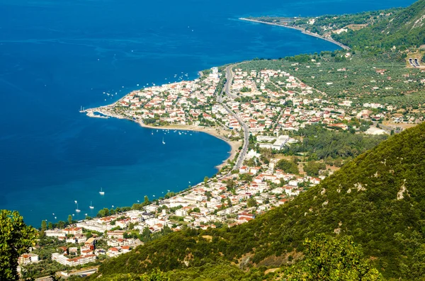 Vista aérea, cabo de Kamena ciudad de Vourla — Foto de Stock