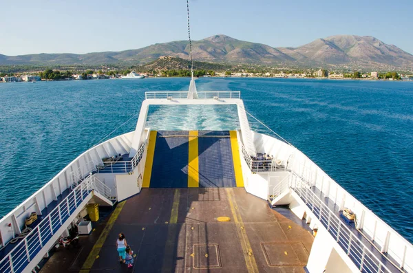 Embarcación abierta vacía. Grecia —  Fotos de Stock