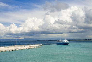 Feribot Tekne ve cennet