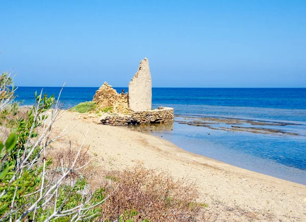 スキロス島島の黄金の砂のビーチ — ストック写真