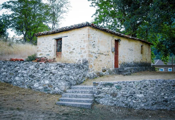 Antigua Casa Piedra Con Techo Cerámica Zarouhla Village Greece —  Fotos de Stock