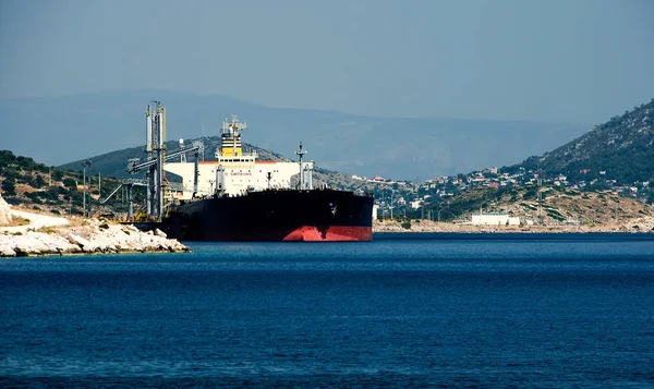 Large Greek Gas Tanker Liquefied Natural Gas Terminal Revithousa — Stock Photo, Image