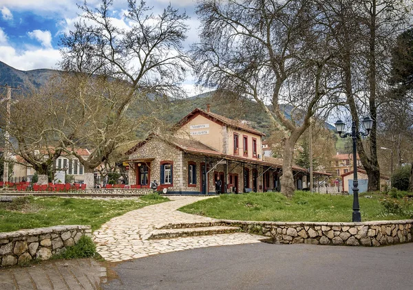 La vecchia stazione ferroviaria tradizionale di Kalavryta, Grecia — Foto Stock