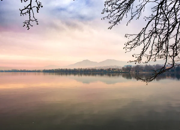 Paysage Ville Ioannina Illuminé Par Rouge Les Couleurs Oranges Lumière — Photo