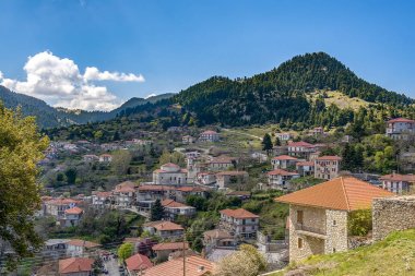 dağ köyü, Arcadia, Peloponnese, Yunanistan Baltessiniko görünümünü.