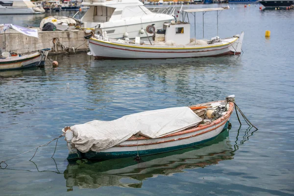 Perahu Nelayan Pelabuhan Kecil Desa Pachi Megara Yunani — Stok Foto