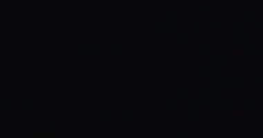 Yazın karanlık gökyüzünde yıldırım manzarası. Şimşek ve gök gürültüsü çakan fırtınalı bir gökyüzü. Gece fırtınası bulutları. Bmpcc 4k